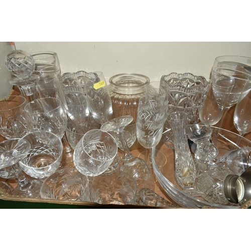 569 - FOUR BOXES AND LOOSE COLOURED AND CLEAR GLASSWARE, including vases, drinking glasses, bowls, dishes,... 