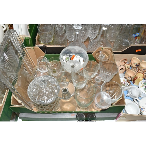 571 - FOUR BOXES AND LOOSE ORNAMENTS, CERAMICS AND GLASSWARE, to include assorted drinking glasses, plante... 