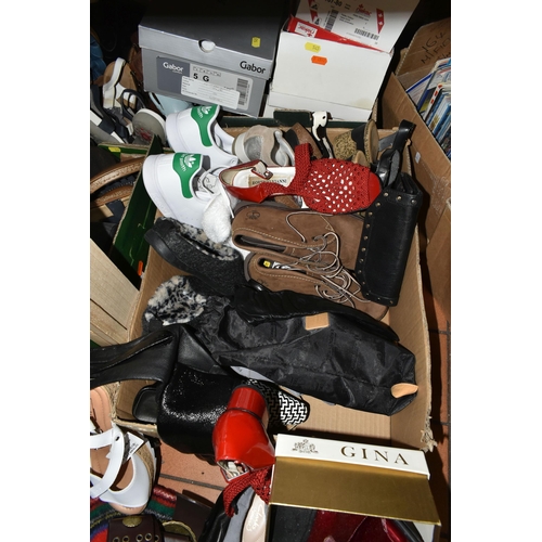 545 - SIX BOXES OF LADIES SHOES AND A BOX OF LADIES HATS, the majority of the shoes are unboxed, includes,... 