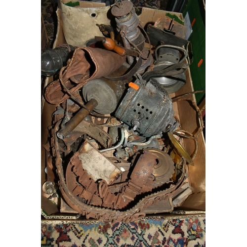 582 - FIVE BOXES OF LATE 19TH AND EARLY 20TH CENTURY MISCELLANEOUS SUNDRIES, to include a collection of gl... 