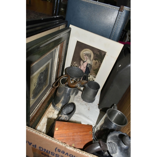 582 - FIVE BOXES OF LATE 19TH AND EARLY 20TH CENTURY MISCELLANEOUS SUNDRIES, to include a collection of gl... 