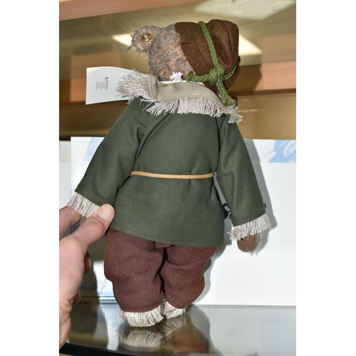 591 - A BOXED STEIFF LIMITED EDITION SCARECROW TEDDY BEAR, no.682681, from the Wizard of Oz 2014 North Ame... 