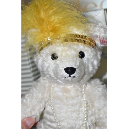 603 - A BOXED STEIFF LIMITED EDITION 'CHARLESTON' TEDDY BEAR, no.682391, limited edition no. 285/1500, mus... 