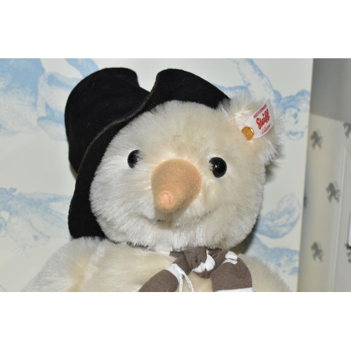 604 - A BOXED STEIFF LIMITED EDITION 'MONTY SNOWMAN TED', no.021718, limited edition no.465/1225, white mo... 