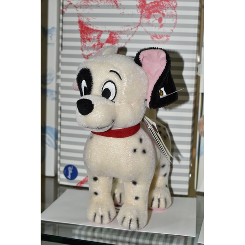 628 - A BOXED STEIFF LIMITED EDITION 'DISNEY 101 DALMATIANS PATCH', with black and white mohair and cotton... 