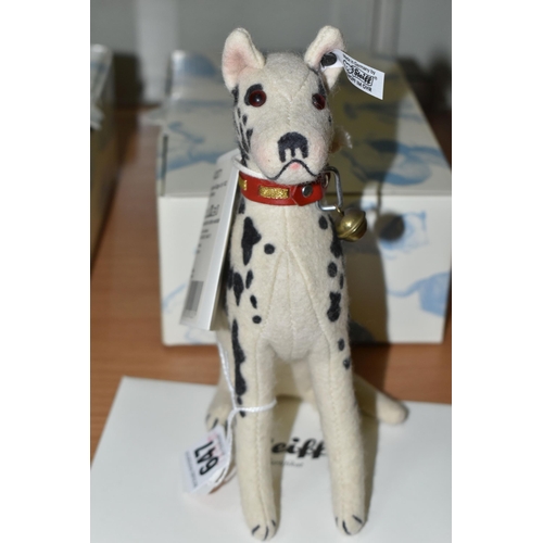 647 - A BOXED LIMITED EDITION STEIFF 'GREAT DANE LORD, REPLICA 1932', with a spotted wool felt covering, w... 