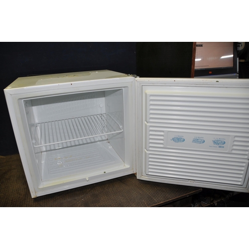 1055 - A TRICITY BENDIX TABLE TOP FREEZER width 53cm depth 59cm height 53cm (PAT pass and working at -22 de... 