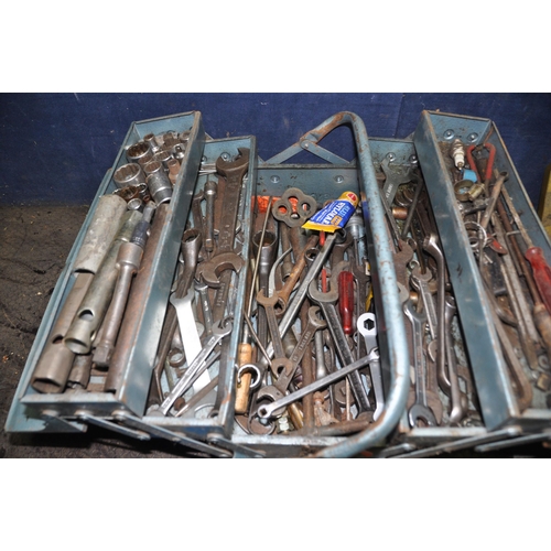 1077 - A TOOLBOX CONTAINING AUTOMOTIVE TOOLS AND FOUR SOCKET SETS including spanners by Britool, King Dick,... 