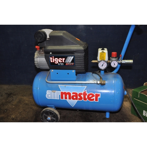 1091 - AN AIRMASTER TIGER 8/25 TURBO COMPRESSOR along with a tyre inflator and two spray guns (PAT fail due... 