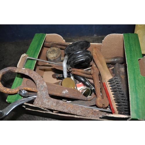 1107 - TWO TRAYS CONTAINING AUTOMOTIVE AND ENGINEERING TOOLS including a Halfords socket set, calipers, div... 