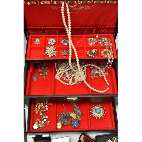 132 - A BOX OF JEWELLERY BOXES AND ASSORTED COSTUME JEWELLERY, to include two black jewellery boxes and a ... 