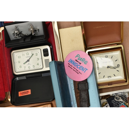 140 - A BOX OF ASSORTED WRISTWATCHES AND COSTUME JEWELLERY, a small quantity of gents wristwatches with na... 