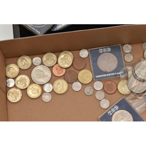 145 - A BOX LID AND EMPTY COIN CASE, to include a 1986 BU coin set, a 1949 Royal Life Saving award to a Br... 