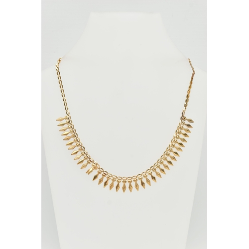 82 - A 9CT GOLD FRINGE NECKLACE, triangular fringe, fitted to the oval link chain, with spring clasp, hal... 