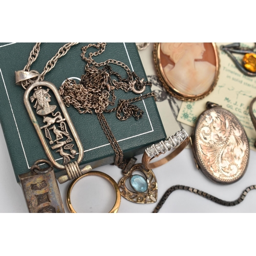 84 - ASSORTED JEWELLERY, to include a silver ingot pendant hallmarked Birmingham, a silver oval locket wi... 