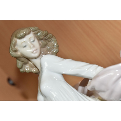 382 - TWO LLADRO FIGURES, model number 5898 'Spring Splendour' and  Summer Serenade 6193 (2) (Condition re... 