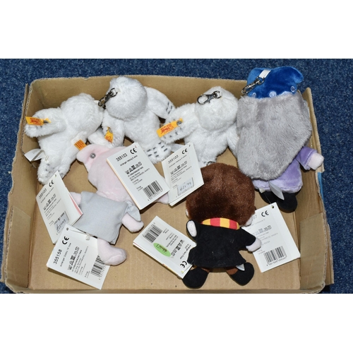 400 - A BOX OF STEIFF HARRY POTTER PENDANT KEYRINGS, comprising Harry Potter no 355110, Dumbledore no 3550... 