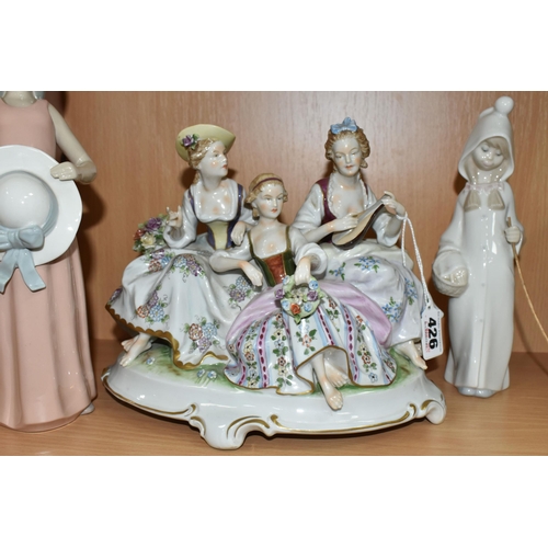 426 - AN UNTERWEISSBACH FIGURE GROUP AND TWO LLADRO FIGURES, comprising an Unterweissbach figure group dep... 