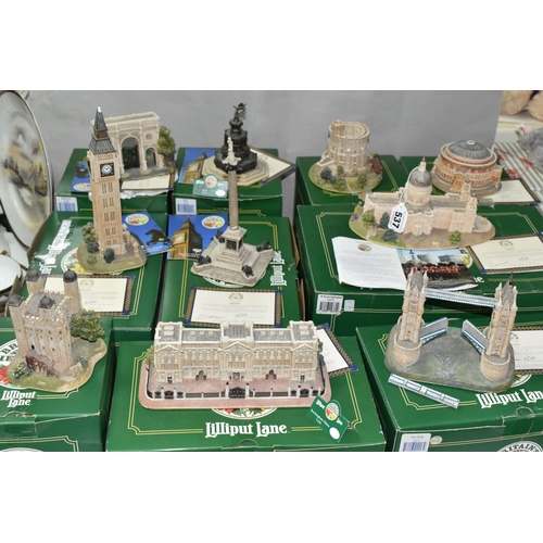 537 - A COLLECTION OF BOXED LILLIPUT LANE BRITAIN'S HERITAGE SCULPTURES, comprising Saint Paul's Cathedral... 