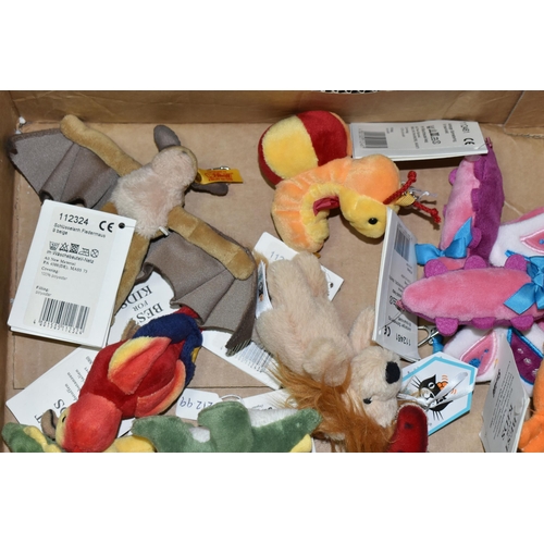 539 - A TRAY OF STEIFF 'BEST FOR KIDS' PENDANT KEYRINGS, comprising two Talbaluga Dragons 024344, two 1124... 