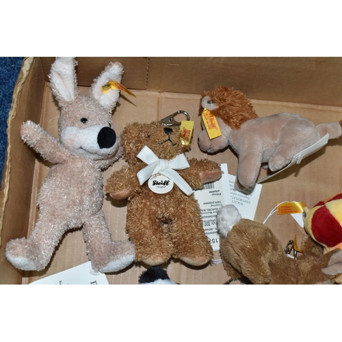 581 - A BOX OF STEIFF PENDANT KEY RINGS, twelve key rings in the forms of teddy bears, pandas, a lion, an ... 