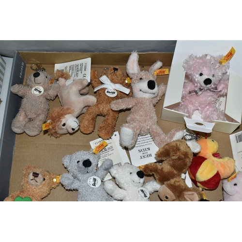 586 - A BOX OF STEIFF PENDANT KEY RINGS, twelve key rings in the forms of teddy bears, a panda, a lion, a ... 