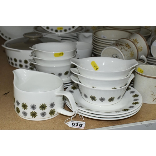 618 - A QUANTITY OF J & G MEAKIN STUDIO POTTERY 'ALLEGRO' PATTERN DINNERWARE AND ROYAL DOULTON 'SANDSPRITE... 