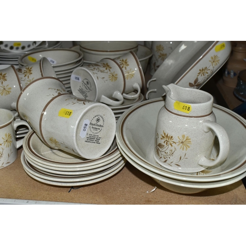 618 - A QUANTITY OF J & G MEAKIN STUDIO POTTERY 'ALLEGRO' PATTERN DINNERWARE AND ROYAL DOULTON 'SANDSPRITE... 