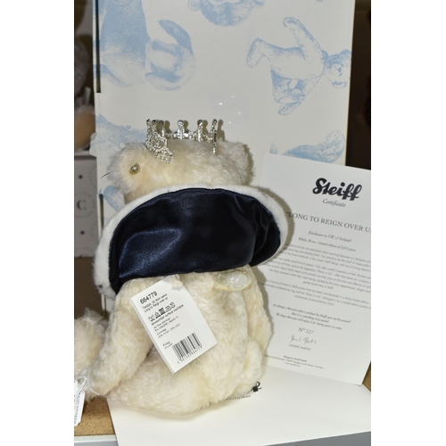 630 - A BOXED LIMITED EDITION STEIFF 'LONG TO REIGN OVER US' MUSICAL TEDDY BEAR, a UK and Ireland exclusiv... 