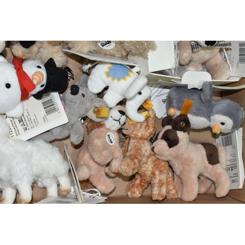 632 - A BOX OF STEIFF PENDANT KEY RINGS, twelve key rings in the forms of teddy bears, a lion, a mouse, an... 