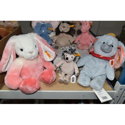 636 - A GROUP OF STEIFF 'SOFT CUDDLY FRIENDS', comprising Hedgy Hedgehog 20 no 069079, Dumbo 30 024559, St... 