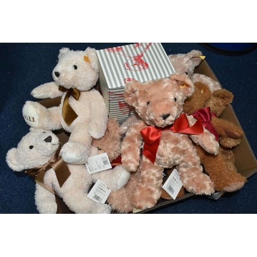 637 - ONE BOX OF EIGHT STEIFF 'COSY YEAR' BEARS, comprising 2007, 2011, 2012, 2013, 2019, 2020 with box, 2... 