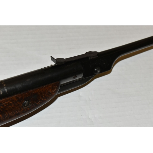 154 - A WEBLEY & SCOTT .177 CAL JAGUAR AIR RIFLE, no visible serial number, overall length 92cm approx., s... 