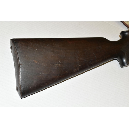 156 - AN UNAMED .177 CAL UNDER LEVER AIR RIFLE, serial no.8499, overall length 110cm approx., has had some... 