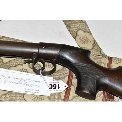 156 - AN UNAMED .177 CAL UNDER LEVER AIR RIFLE, serial no.8499, overall length 110cm approx., has had some... 