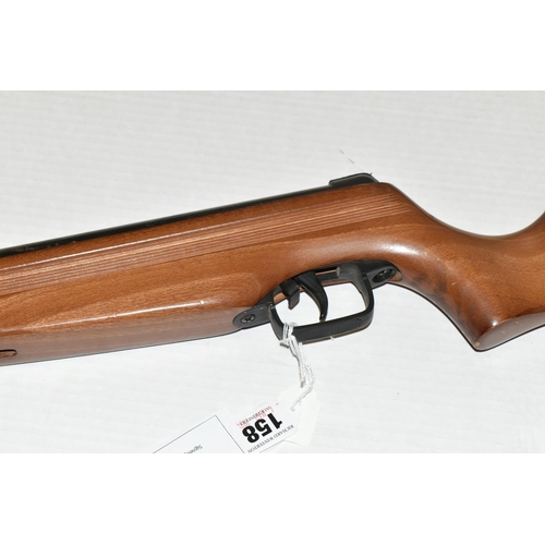 158 - AN EL GAMO CADET MODEL. 177 CAL BREAK BARREL AIR RIFLE, serial no.143953, overall length 93.5cm, in ... 