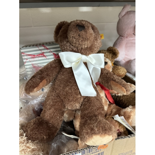 637 - ONE BOX OF EIGHT STEIFF 'COSY YEAR' BEARS, comprising 2007, 2011, 2012, 2013, 2019, 2020 with box, 2... 