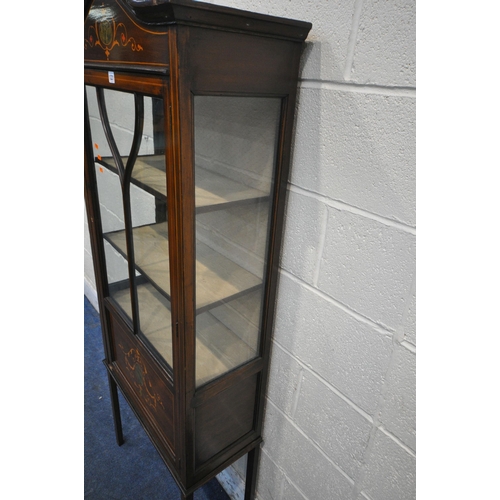 1221 - AN EDWARDIAN MAHOGANY AND INLAID CHINA CABINET, the single astragal glazed door enclosing two shelve... 