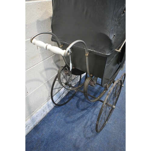 1222 - A LATE 19TH/EARLY 20TH CENTURY FORWARD FACING CHAIR PRAM, with folding canopy, buttoned back and sea... 