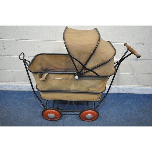 1223 - A 1920'S CARRIAGE TRAV-L-EEZ COACH PRAM, with folding canopy (condition report: ideal for restoratio... 