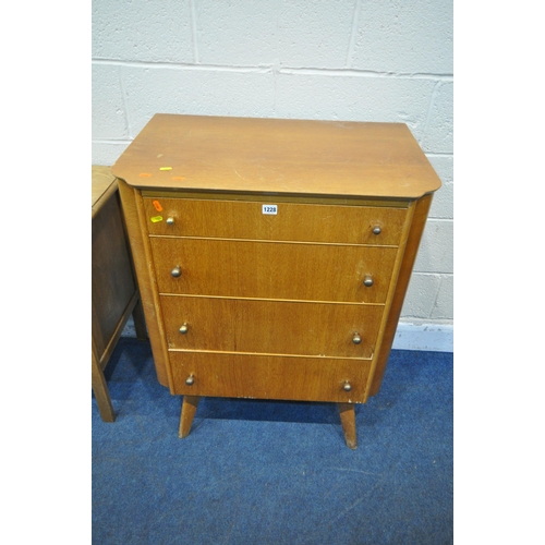 1228 - A MID CENTURY OAK HOMEWORTHY CHEST OF FOUR DRAWERS, width 73cm x depth 48cm x height 94cm, an oak ch... 