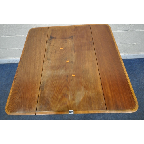 1285 - A GEORGIAN MAHOGANY DROP LEAF PEMBROKE TABLE, one end with a single drawer, one end with a dummy dra... 