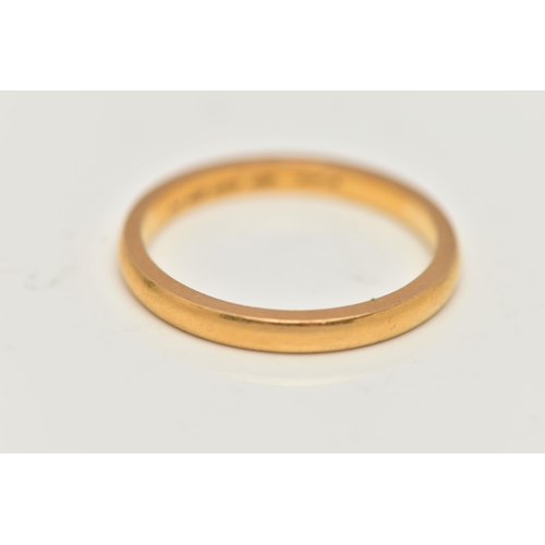 66 - A 22CT GOLD BAND RING, a plain polished band ring, approximate width 2mm, 22ct Birmingham hallmark d... 