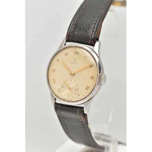 69 - AN 'OMEGA' WRISTWATCH, hand wound movement, round dial signed 'Omega', Roman numerals, subsidiary se... 