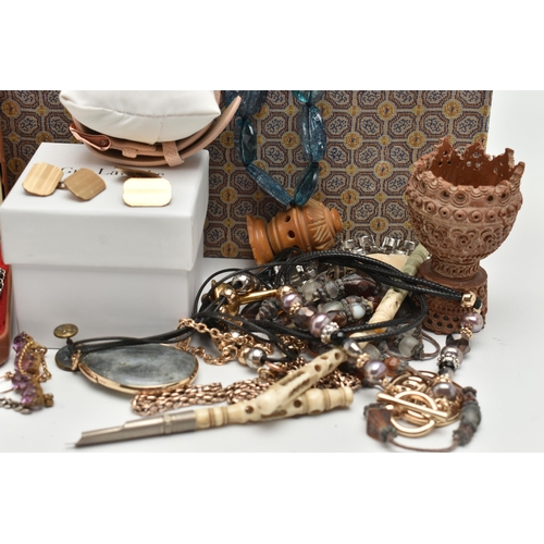 106 - ASSORTED JEWELLERY AND A BOX, to include a silver curb link bracelet, each link stamped with a sterl... 