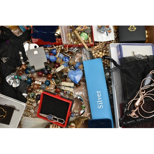 114 - A LARGE QUANTITY OF COSTUME JEWELLERY AND ITEMS, to include a black jewellery box with contents, var... 