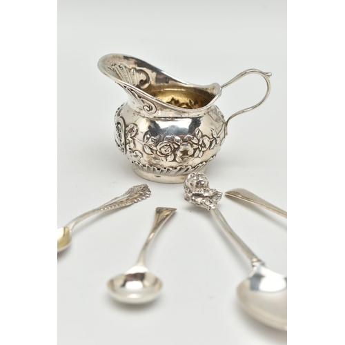 94 - FIVE ITEMS, to include three silver salt spoons, each with a full silver Birmingham hallmark, a silv... 