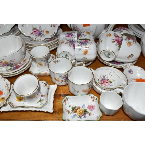 383 - A QUANTITY OF ROYAL CROWN DERBY 'DERBY POSIES' TEA AND COFFEE WARES AND A ROYAL CROWN DERBY WHITE GL... 