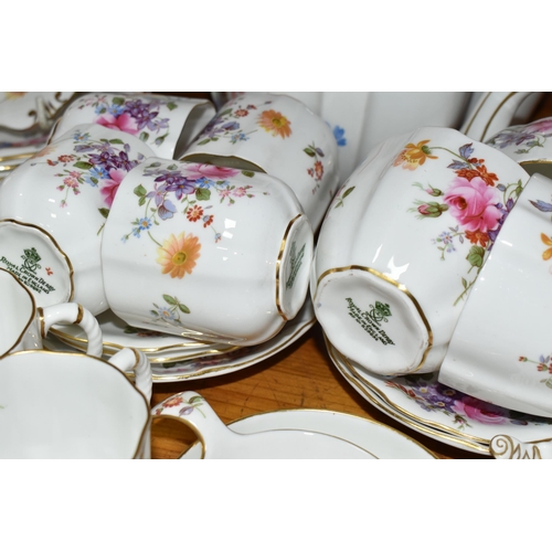 383 - A QUANTITY OF ROYAL CROWN DERBY 'DERBY POSIES' TEA AND COFFEE WARES AND A ROYAL CROWN DERBY WHITE GL... 