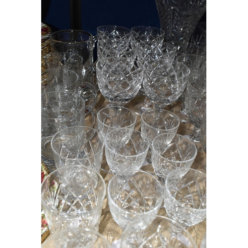 407 - A LARGE QUANTITY OF CUT CRYSTAL AND GLASSWARE, comprising a set of six Waterford 'Comeragh' pattern ... 